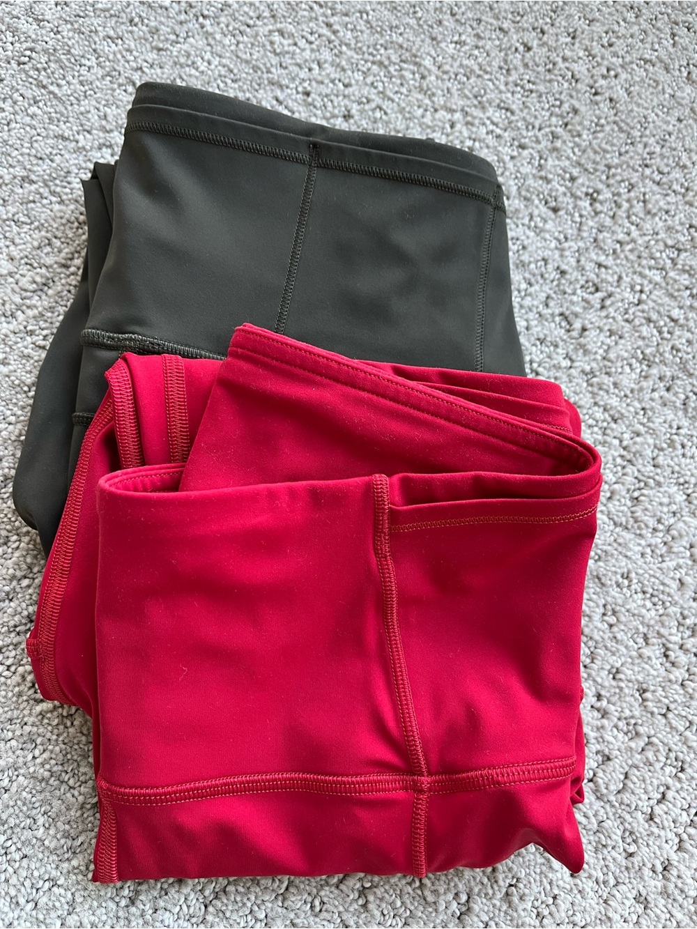 lululemon fast and free high rise leggings size 4 2 pair excellent condition